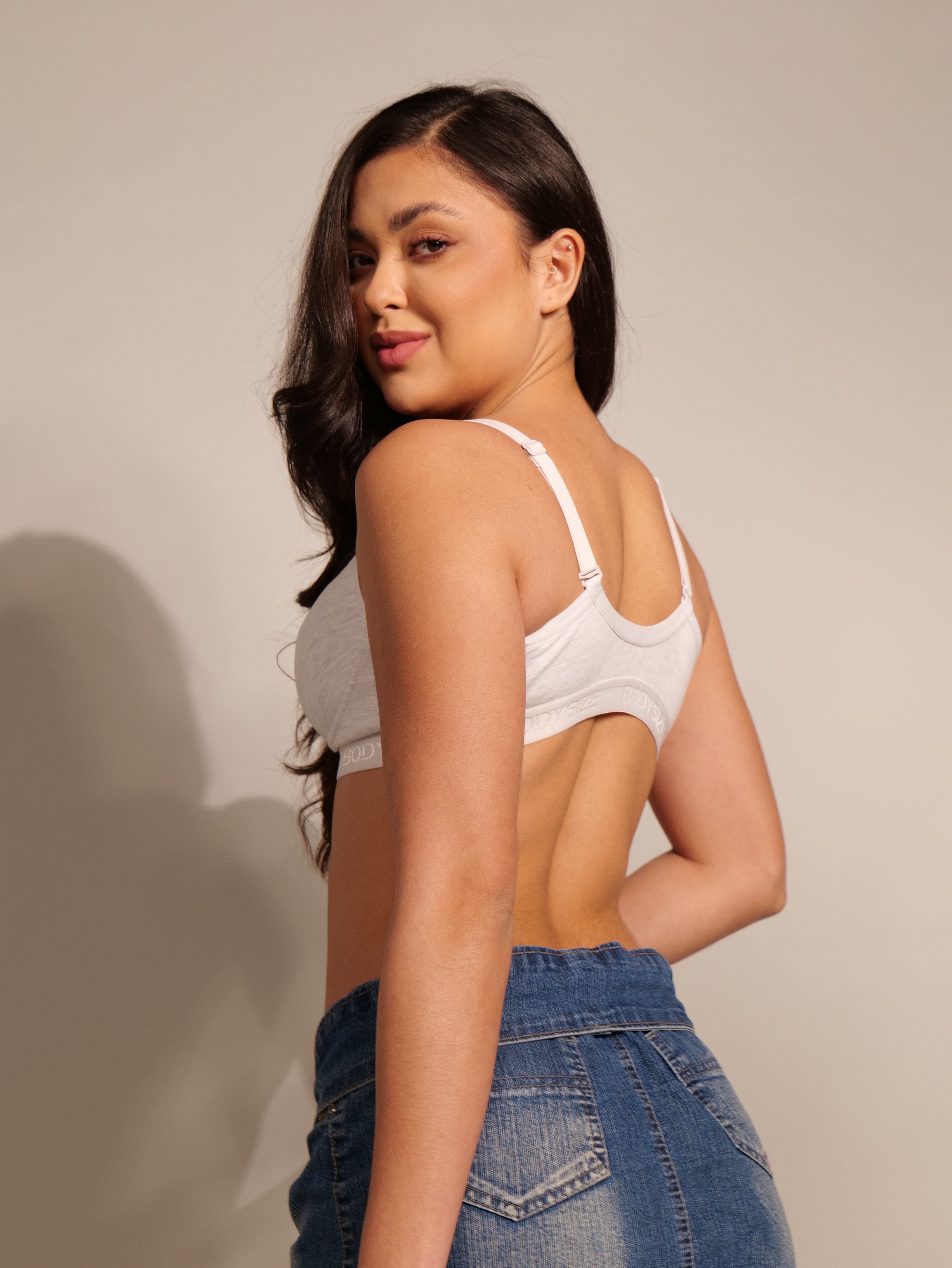 Front Open Padded T-shirt Bra (Full Cup) White Colour
